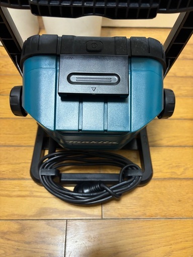 Makita マキタ ML805 LEDワークライト 作業灯 投光器 AC電源