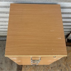 【現状品/売り切り品！】木製　キャビネットの画像