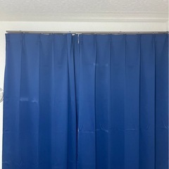 カーテンの画像