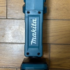 𝐦𝐚𝐤𝐢𝐭𝐚コードレスワークライトML816の画像