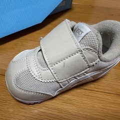 子ども　靴　13センチ　アシックスの画像