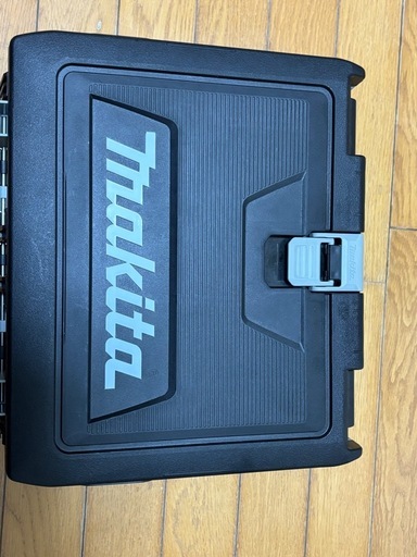 マキタ充電式インパクトドライバー・TD173D