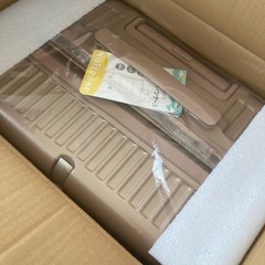 スーツケース Мサイズ 70L 超軽量 USBポート ドリンクホルダー ピンクの画像