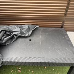 ガーデンテーブルの画像