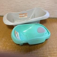 ベビーバスタブThe First Years 4-in-1 Warming Bathtubの画像