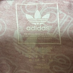 キッズ100㎝✨adidas✨半袖Tシャツ✨子供服✨夏服✨保育園着✨男女兼用の画像