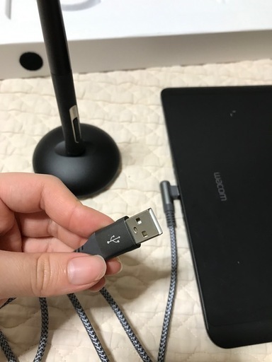 ワコム Wacom intuos pro medium PTH-660
