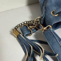 巾着ショルダーバッグ くすみブルー ゴールド金具 2way 斜め掛の画像