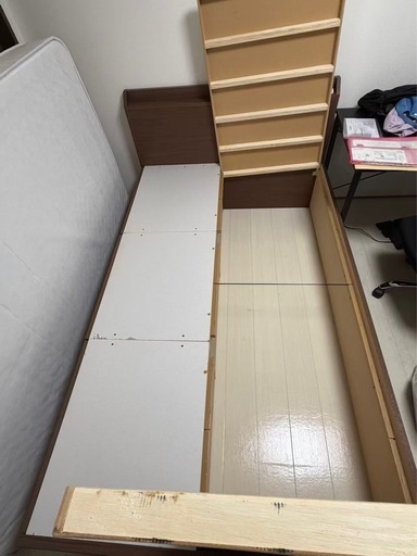 セミダブルベッド