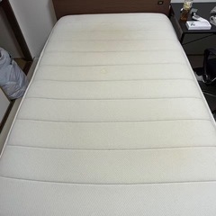 セミダブルベッドの画像