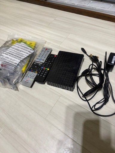 テレビ東芝レグザ32V HDD2TBとスタンド付き 