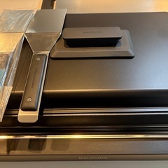 【新品未使用】バルミューダ ザ・プレート プロ 完全フルセット（専用ケース・オプションプレート全種付・ヘラ2本付） の画像