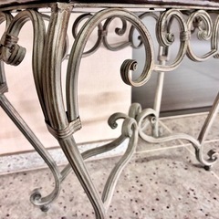 椅子　アンティーク調の画像