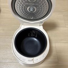 炊飯器の画像