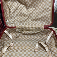 120サイズ　大型キャリーケースの画像