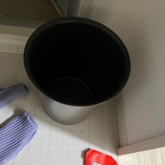 ゴミ箱の画像