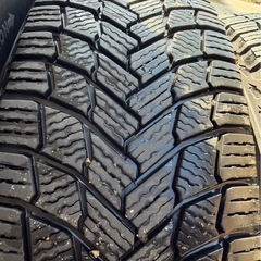 アウディ純正ホイール、スタッドレスタイヤセットの画像