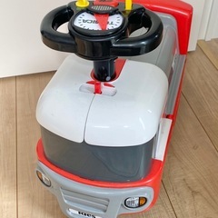 トミカ　変形ドライブピットの画像