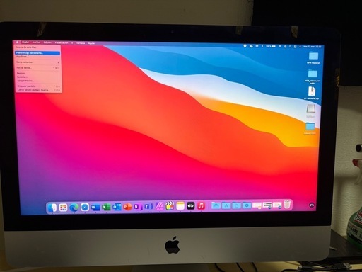 iMac  21 インチ 4k