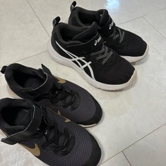 キッズスニーカー2足セット（NIKE＋asics）19cm＆21cm まとめ売り 1900円 の画像