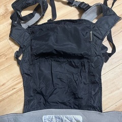 mont-bell✨軽量コンパクト✨収納袋一体型✨抱っこ紐 ✨の画像