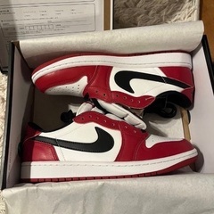Air Jordan 1 Retro Low OG Varsity Redの画像