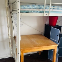 【無料】二段ベッド（ロフトタイプ）マット付き／要解体の画像