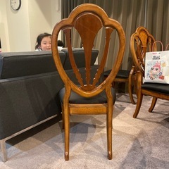 ダイニングチェア　アンティーク調　取引中
の画像