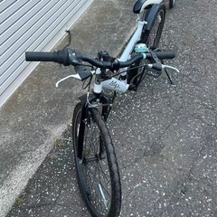 自転車は中古ですが、とても新しい状態です。の画像