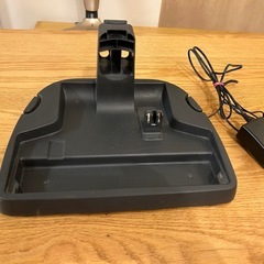 Panasonic スティック型コードレス掃除機 MC-BU110J-Tの画像