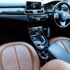 bmw  218d  ラグジュアリー　レーダークルーズ等装備多数の画像
