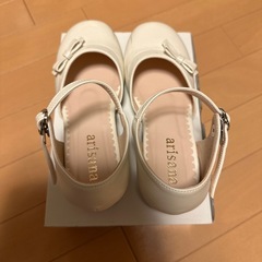 アリサナ　22センチ　フォーマルシューズの画像