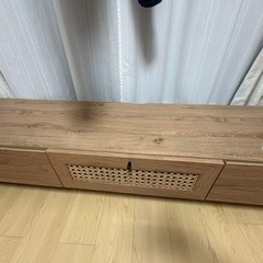 テレビボードの画像