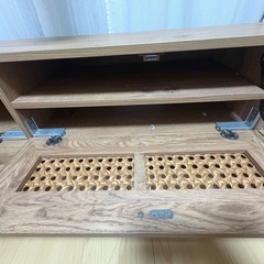 テレビボードの画像