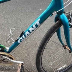 GIANT ESCAPEクロスバイクの画像