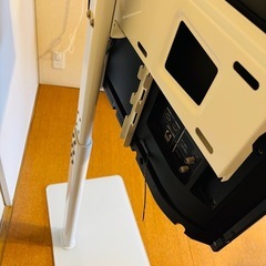 【取引者決定】テレビスタンド&テレビの画像