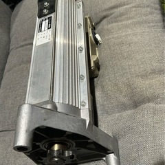 三和シャッター工業株式会社  電動シャッター用開閉機（モーター）の画像