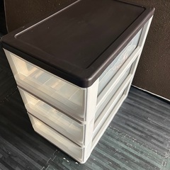 押入れ引き出しの画像