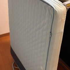 折りたたみベットの画像