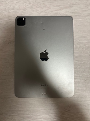 中古/現金支払い可70,000【早い者勝ち】スムーズ取引求/iPad Pro 11インチ 第4世代ケース付き【付属品無】