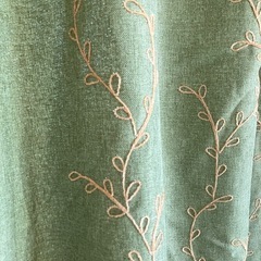 カーテン　緑
の画像