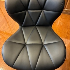 ブラック合成皮革オフィスチェア
の画像