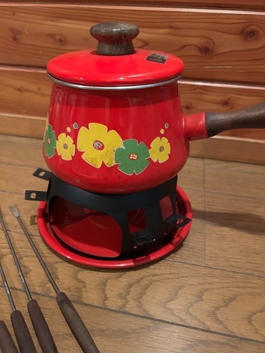 : 昭和レトロなホーロー製フォンデュセット