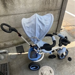 押しても乗っても使える子ども用三輪車の画像