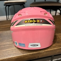 子供用ヘルメットピンクの画像