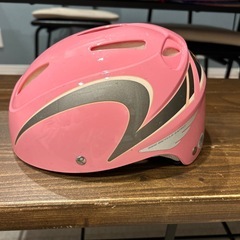 子供用ヘルメットピンクの画像