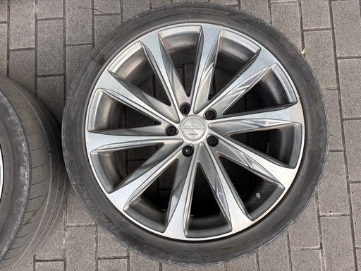 245/40R19アルミホイール夏タイヤ