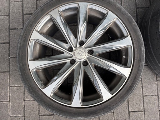 245/40R19アルミホイール夏タイヤ