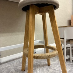 カウンターチェアの画像