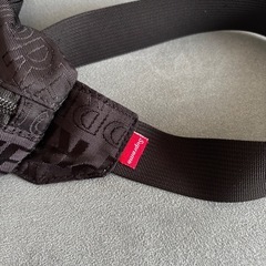 シュプリームボディバッグsupremeの画像